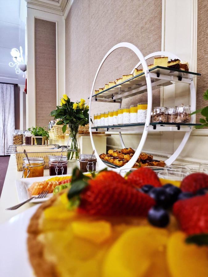 Hotel Prezydencki 4-Star ジェシュフ エクステリア 写真