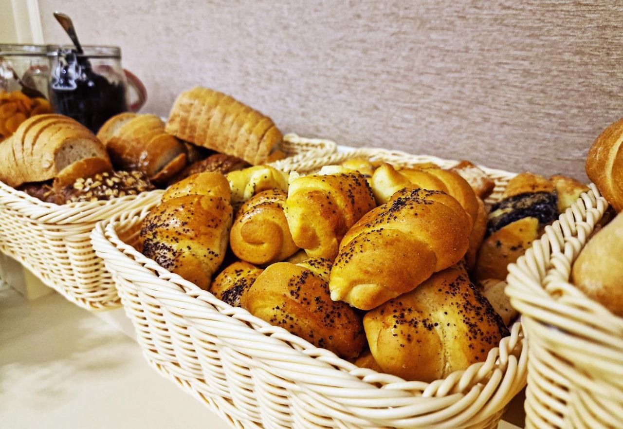 Hotel Prezydencki 4-Star ジェシュフ エクステリア 写真